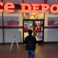 サンフランシスコOffice DEPOT